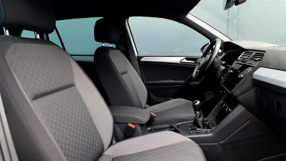 Volkswagen Tiguan 1.5 TSI 130pk R-Line Business | Navigatie uit 2020, foto 14
