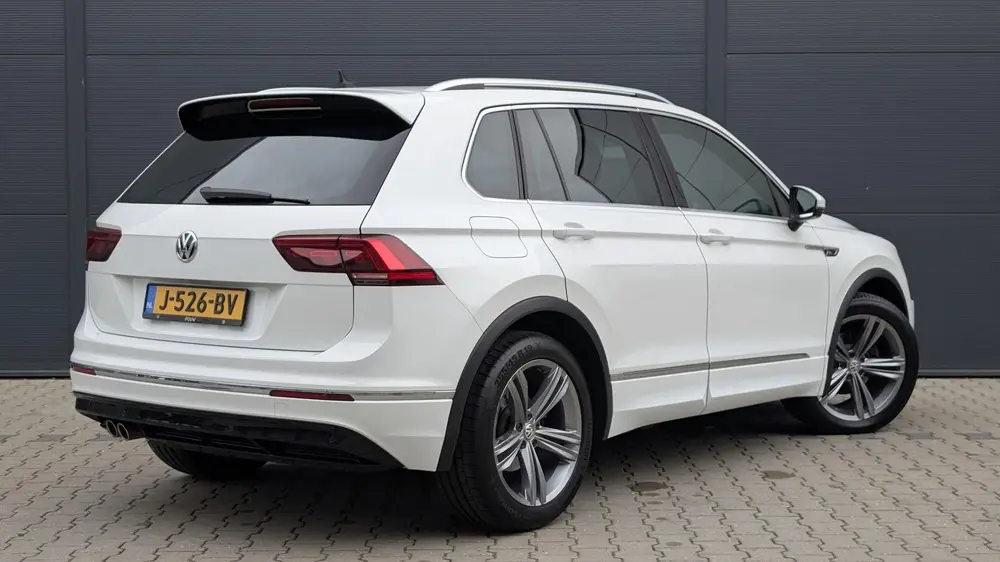 Volkswagen Tiguan 1.5 TSI 130pk R-Line Business | Navigatie uit 2020, foto 2