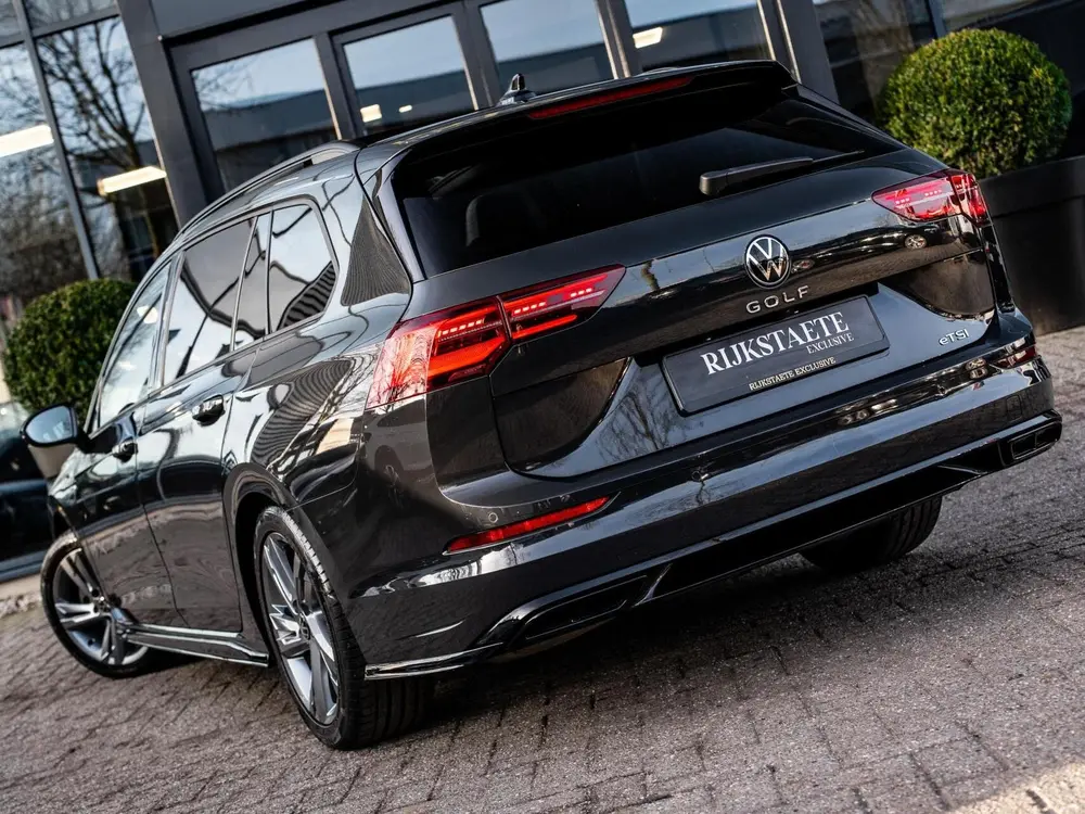 Volkswagen Golf Variant 1.5 eTSI R-Line|PANO|CAMERA|ACC|IQ uit 2022, foto 17