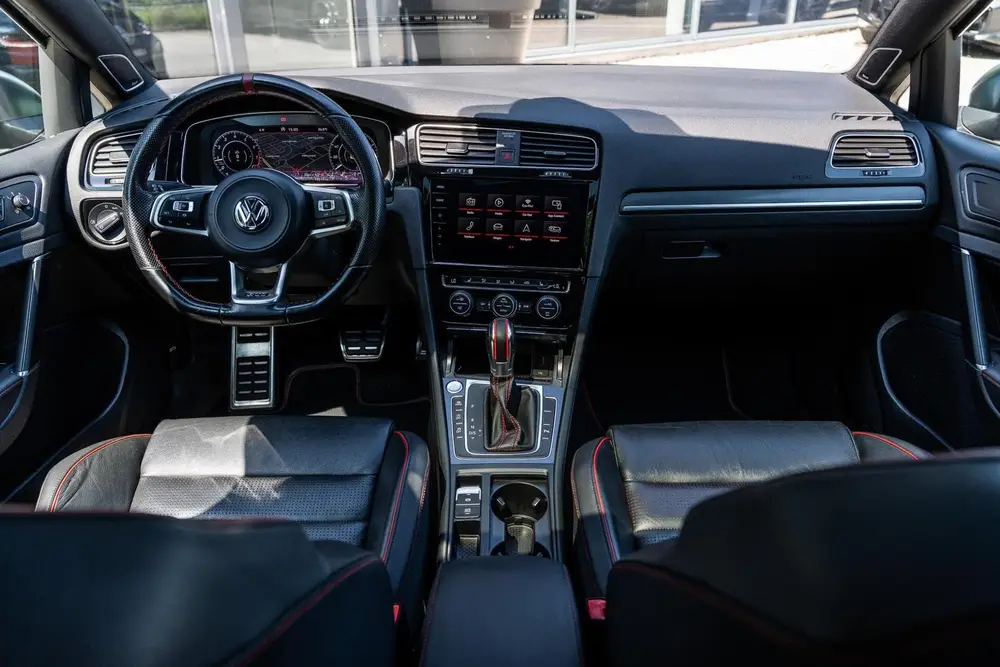 Volkswagen Golf 2.0 TSI GTI TCR|PANO|ACC|19''|CAMERA|LEDER uit 2019, foto 10