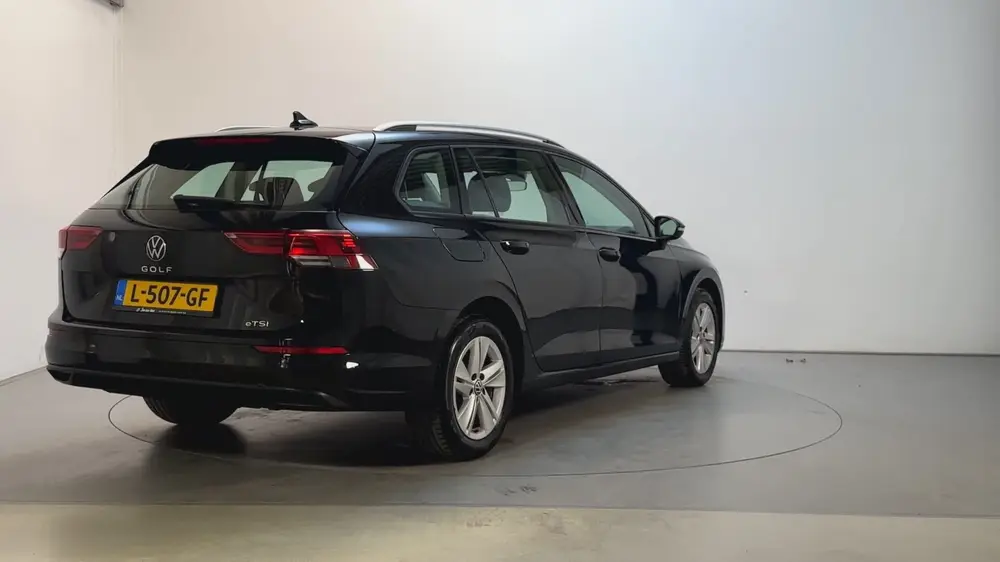 Volkswagen Golf Variant 1.0 eTSI DSG Life Navigatie Sfeerver uit 2021, foto 3