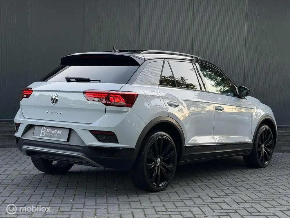 Volkswagen T-Roc 1.5 TSI Black|Virtual|Carplay|camera|Pano uit 2020, foto 19