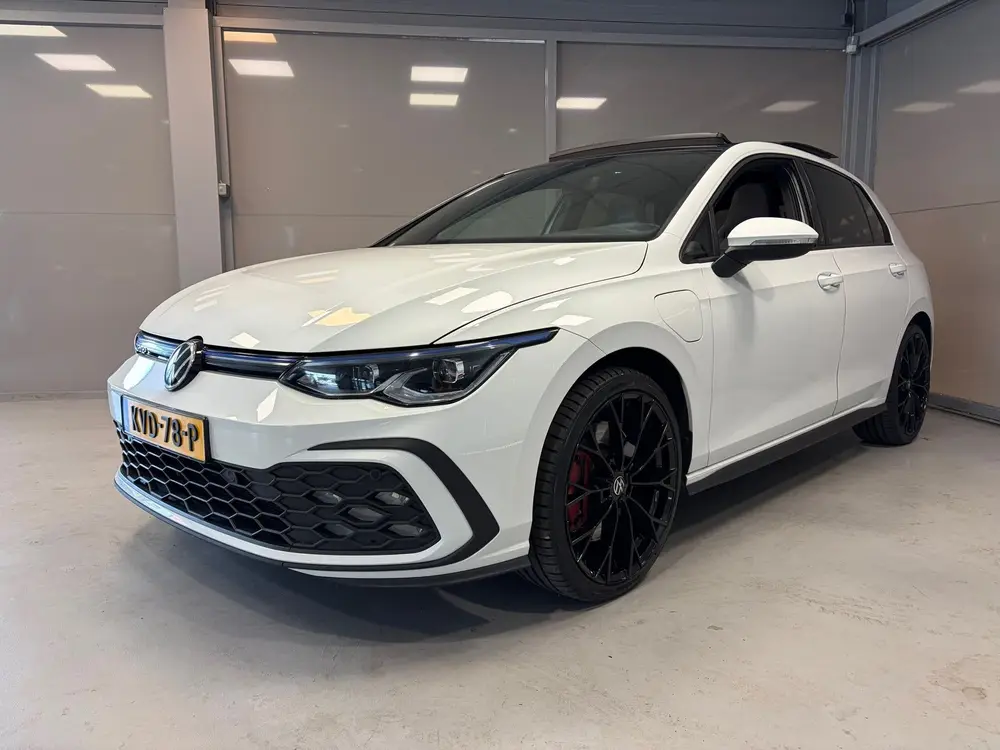 Volkswagen Golf GTE 1.4 eHybrid | panorama-dak | iQ Light | uit 2021, foto 4