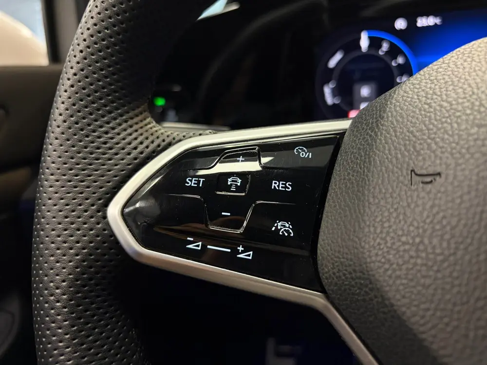 Volkswagen Golf GTE 1.4 eHybrid | panorama-dak | iQ Light | uit 2021, foto 8