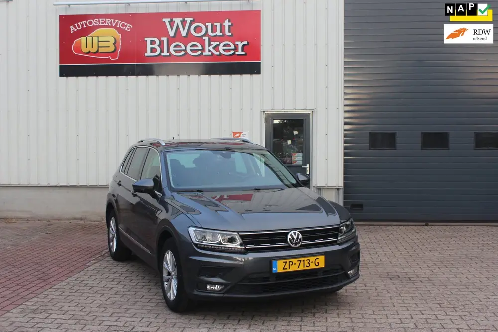 Volkswagen Tiguan 1.5 TSI Comfortline Business LED/PANO/STOE uit 2019