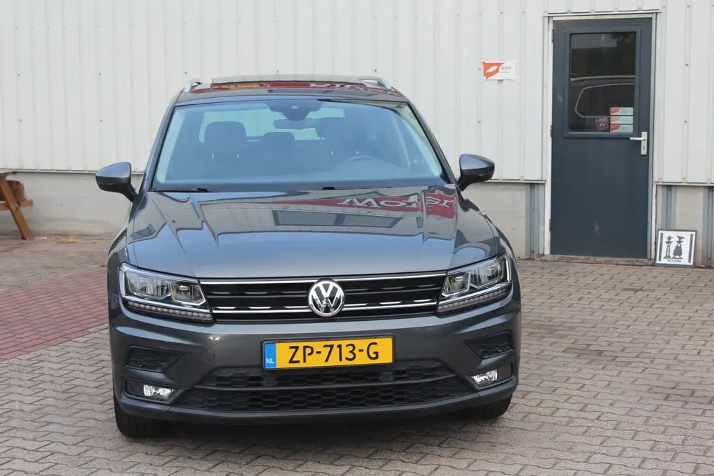 Volkswagen Tiguan 1.5 TSI Comfortline Business LED/PANO/STOE uit 2019, foto 4