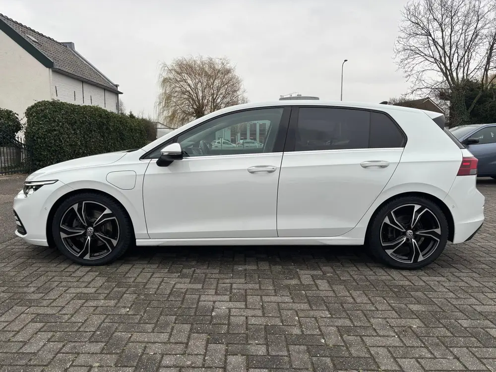 Volkswagen Golf 1.4 eHybrid Style | Cruise | Climate | Stoel uit 2022, foto 13