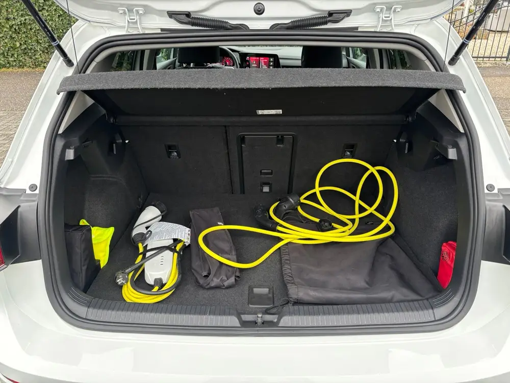 Volkswagen Golf 1.4 eHybrid Style | Cruise | Climate | Stoel uit 2022, foto 4