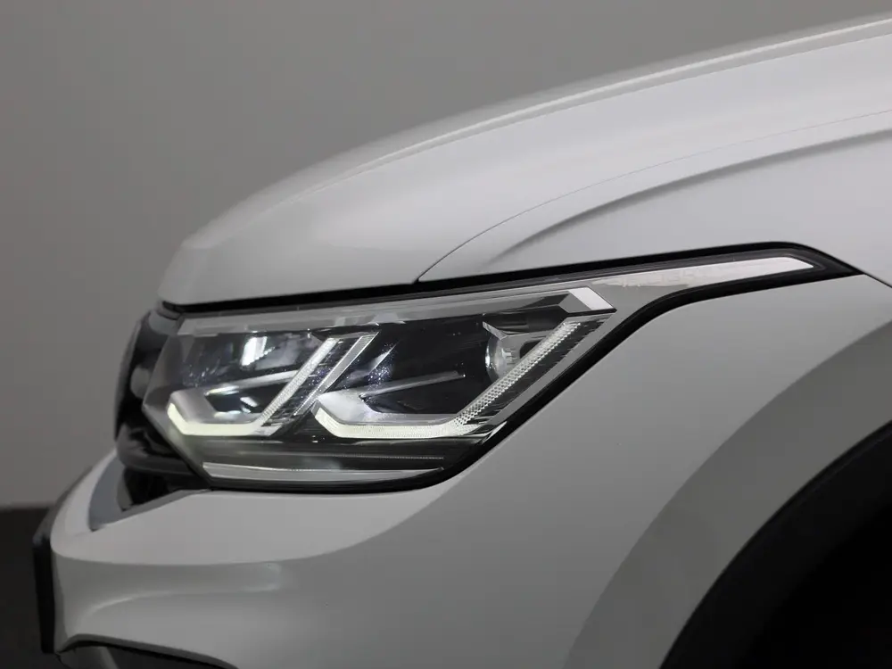 Volkswagen Tiguan 1.4 TSI eHybrid R-Line Business+ 245 PK| D uit 2021, foto 16