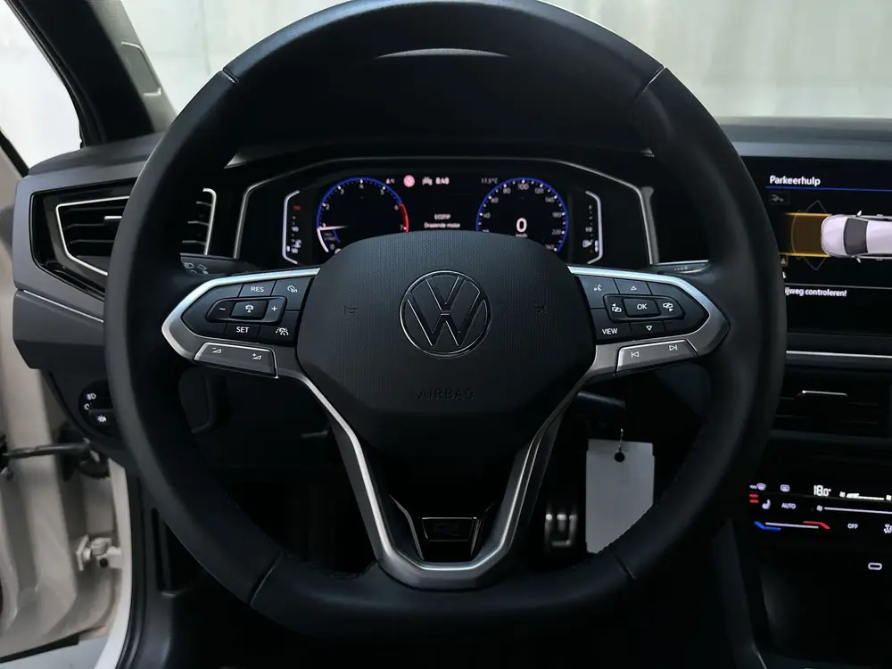 Volkswagen Polo 1.0 TSI R-Line Business LED Camera Stoelverw uit 2022, foto 11