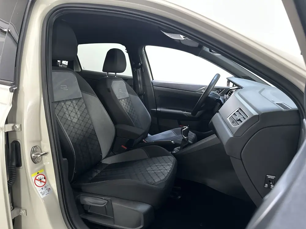 Volkswagen Polo 1.0 TSI R-Line Business LED Camera Stoelverw uit 2022, foto 18
