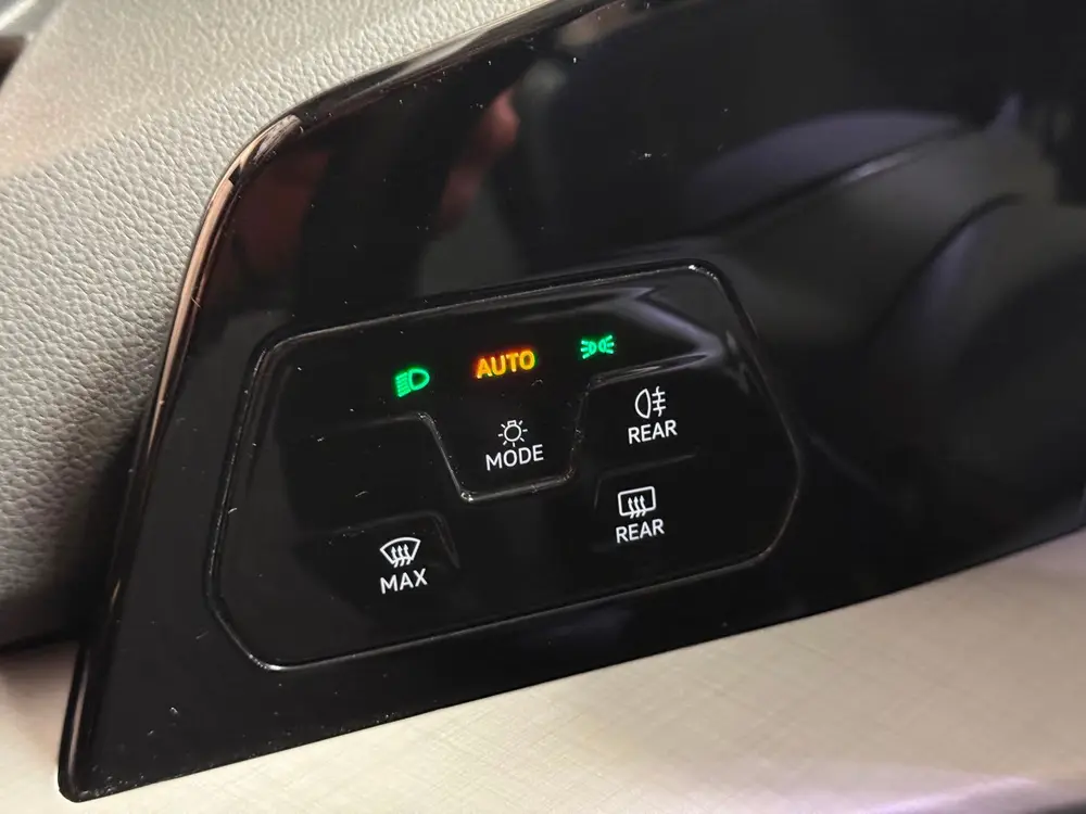 Volkswagen Golf 1.5 eHybrid Life Edition | Camera | Pano | S uit 2025, foto 16