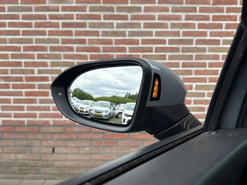 Volkswagen Golf 1.0 TSI | Life Business 5-Drs | Navi | Camer uit 2022, foto 14