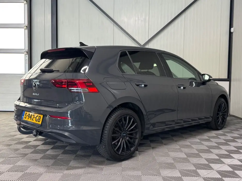 Volkswagen Golf 1.0 TSI | Life Business 5-Drs | Navi | Camer uit 2022, foto 2