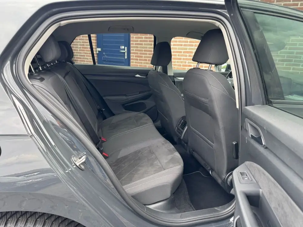 Volkswagen Golf 1.0 TSI | Life Business 5-Drs | Navi | Camer uit 2022, foto 4