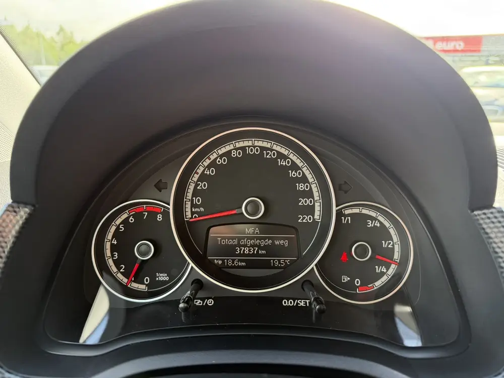 Volkswagen Up! 1.0 Climate Control Cruise Control Lichtmetal uit 2023, foto 14