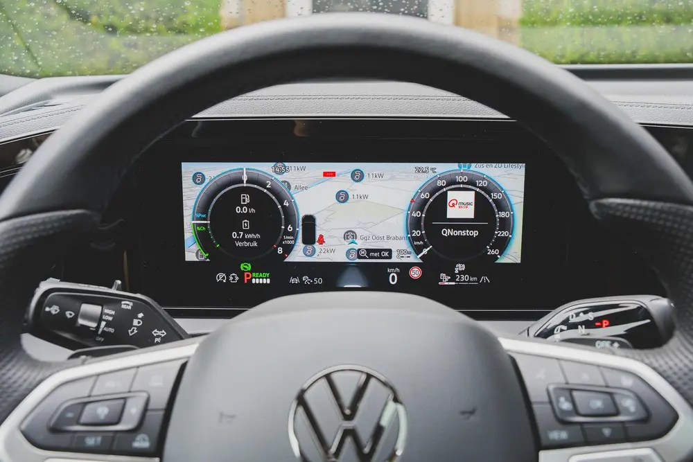 Volkswagen Tiguan 1.5 eHybrid R-Line Edition PANO | 360 CAM uit 2025, foto 9