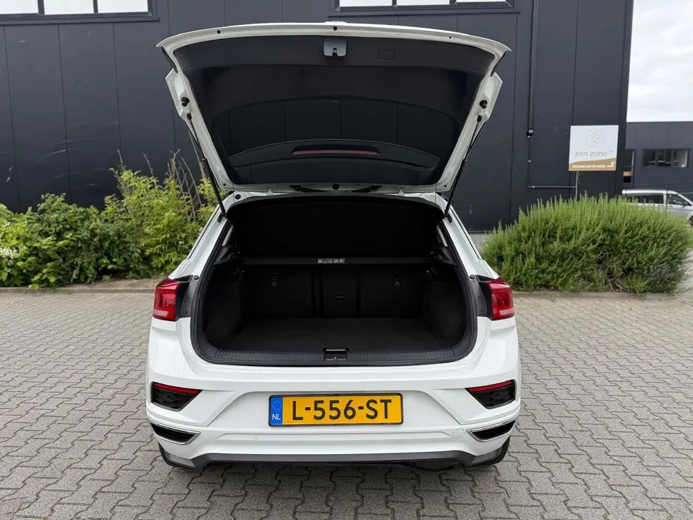 Volkswagen T-Roc 1.5 TSI Sport uit 2020, foto 10