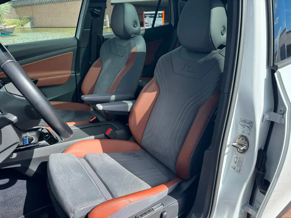 Volkswagen ID.4 First Max 77 kWh * PANO + MASSAGE + THAAK + uit 2020, foto 15