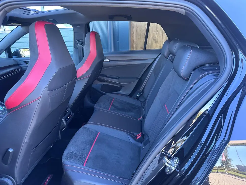 Volkswagen Golf 2.0 TSI GTI clubsport Pano|HuD|IQ|Special Mo uit 2021, foto 4