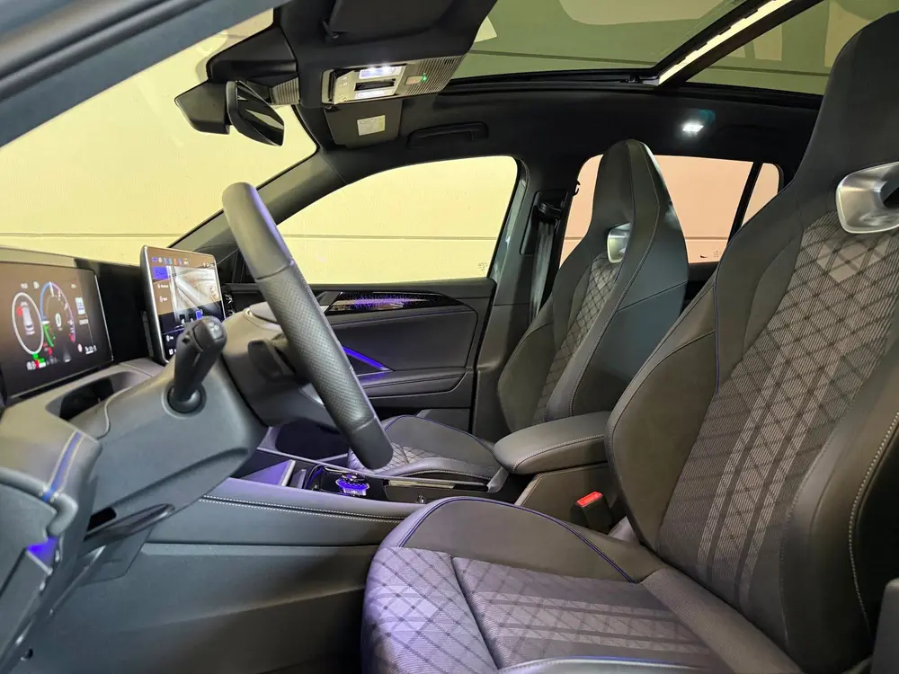 Volkswagen Tiguan 1.5 eHybrid R-Line Edition Pano, ACC, IQ uit 2025, foto 12