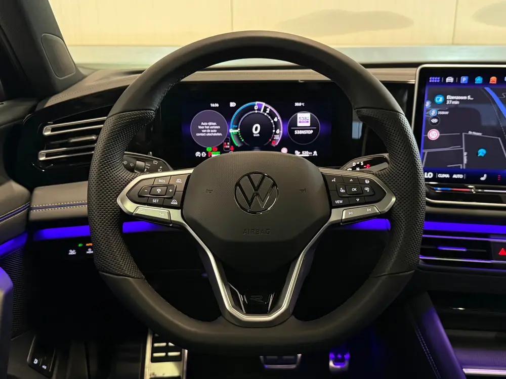 Volkswagen Tiguan 1.5 eHybrid R-Line Edition Pano, ACC, IQ uit 2025, foto 15