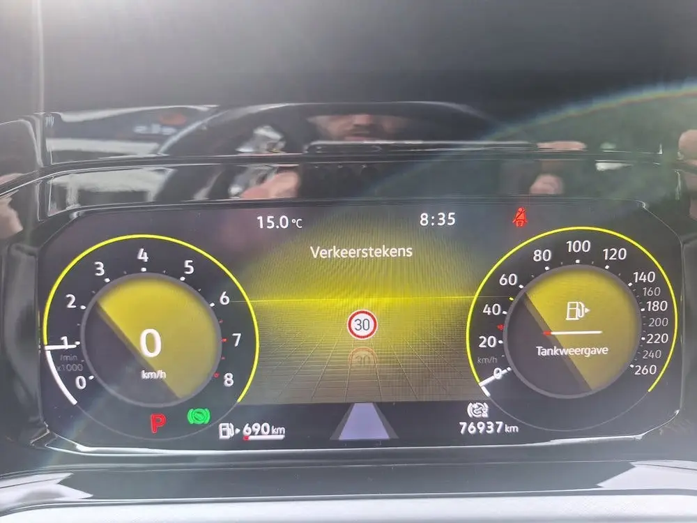 Volkswagen Golf 1.0 eTSI Life AUTOMAAT uit 2022, foto 7