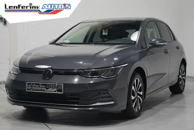 Volkswagen Golf 2.0 TDI Life Navi PDC v+a Stoel-/stuurverwar uit 2021