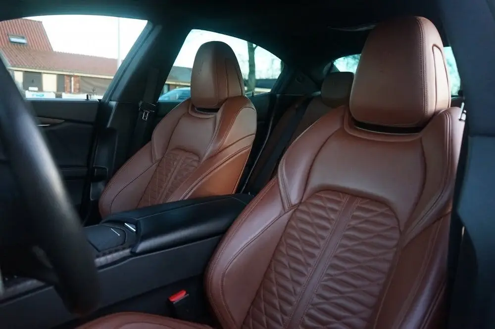 Maserati Ghibli 2.0 MHEV GranSport GT 330PK Pano/B&W/21"/Spo uit 2021, foto 10