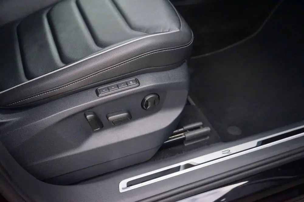 Volkswagen Tiguan 3X R-Line 2.0 TSI 4Motion 245PK R uit 2021, foto 12