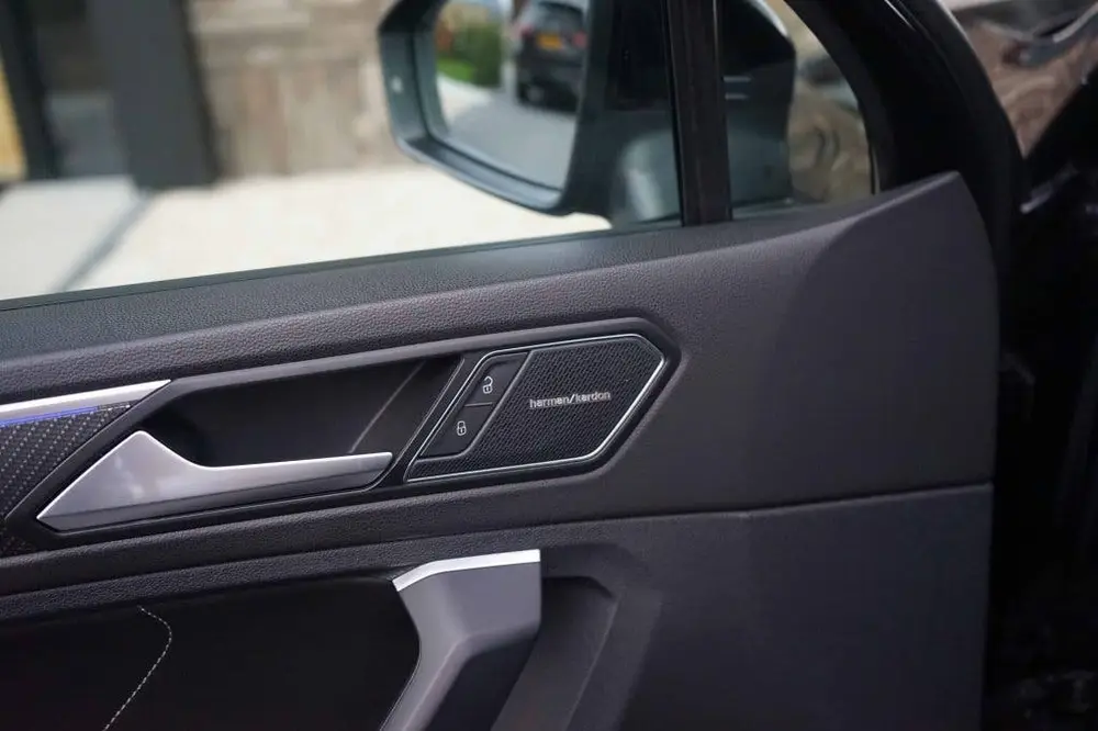 Volkswagen Tiguan 3X R-Line 2.0 TSI 4Motion 245PK R uit 2021, foto 15