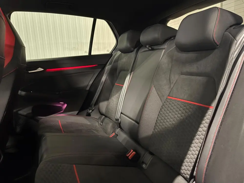 Volkswagen Golf 2.0 TSI GTI CLUBSPORT | PANO | IQ LIGHTS | A uit 2023, foto 8