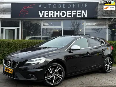 Volvo V40 1.5 T3 Polar+ Sport - AUTOMAAT - PANODAK - ZWART L uit 2019