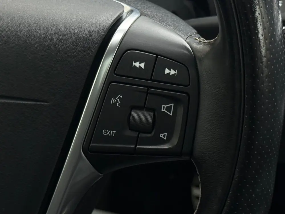 Volvo V40 1.5 T3 Polar+ Sport - AUTOMAAT - PANODAK - ZWART L uit 2019, foto 19