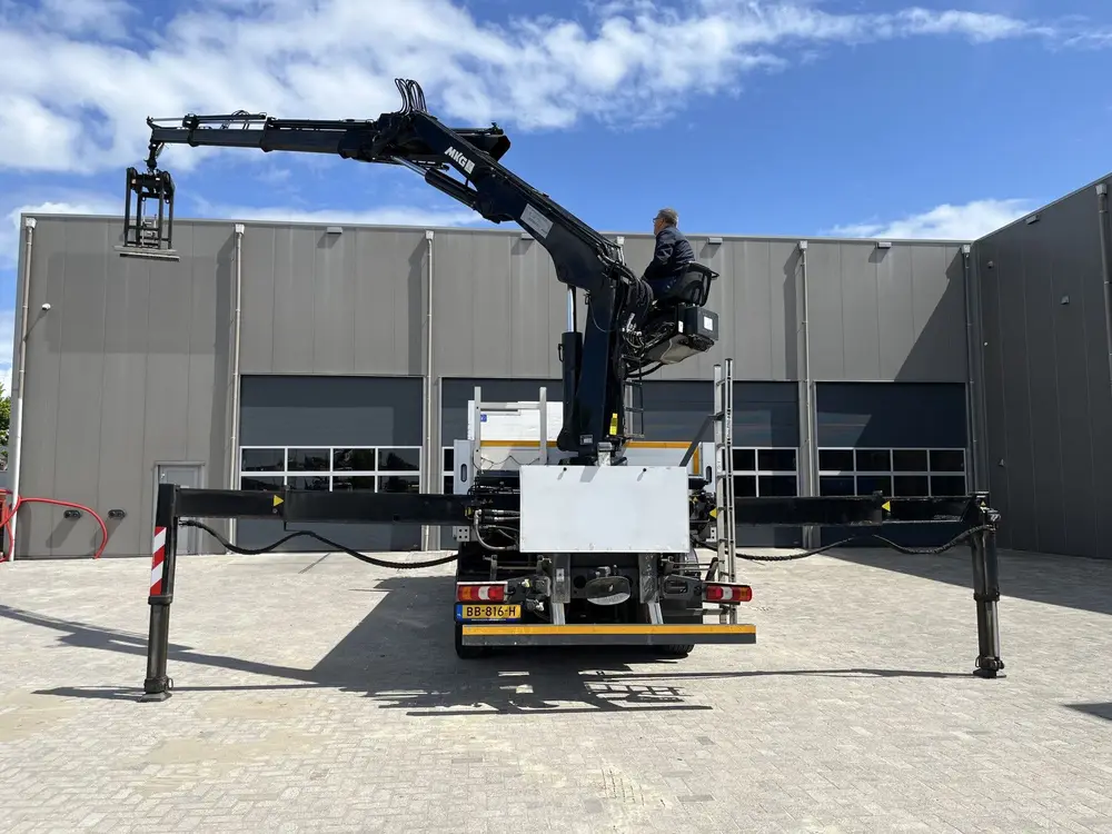 Mercedes-Benz Antos 2546 6X2 Bouwstoffenauto / Open laadbak uit 2019, foto 4