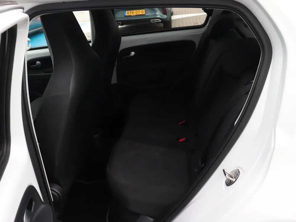 Volkswagen E-Up! | Cruisecontrol | Camera | Sfeerverlichting uit 2021, foto 11