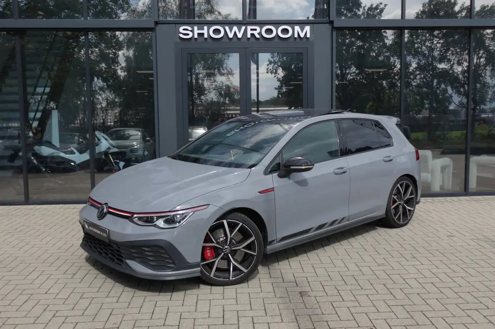 Volkswagen Golf 2.0 TSI GTI CLUBSPORT PANO CAM uit 2022