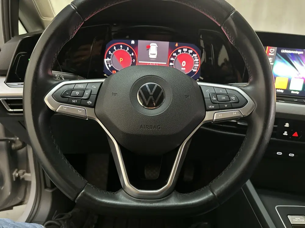 Volkswagen Golf Variant 1.0 eTSI DSG Life Sfeerverlichting N uit 2022, foto 5