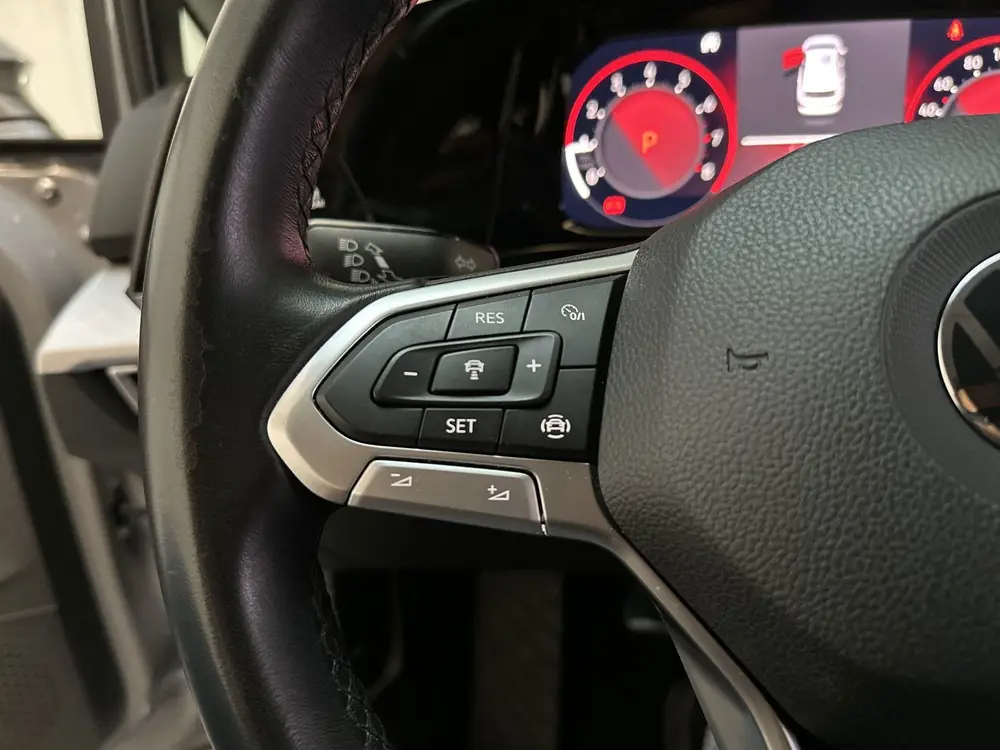Volkswagen Golf Variant 1.0 eTSI DSG Life Sfeerverlichting N uit 2022, foto 9