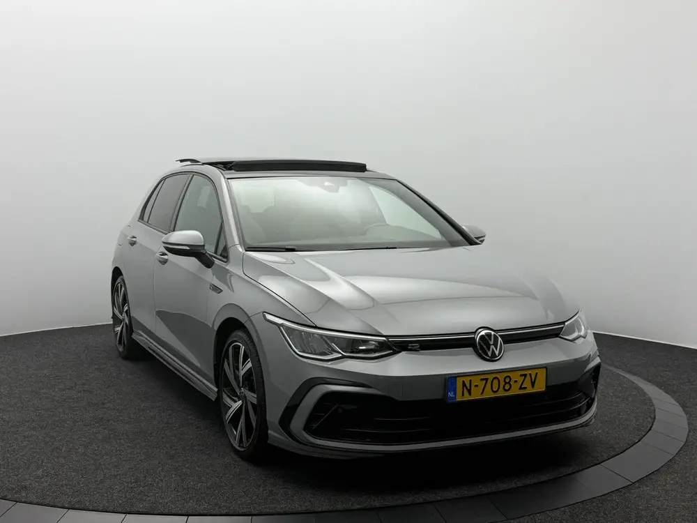 Volkswagen Golf 1.5 TSI R-Line | Panoramadak | Adaptive Crui uit 2022, foto 5