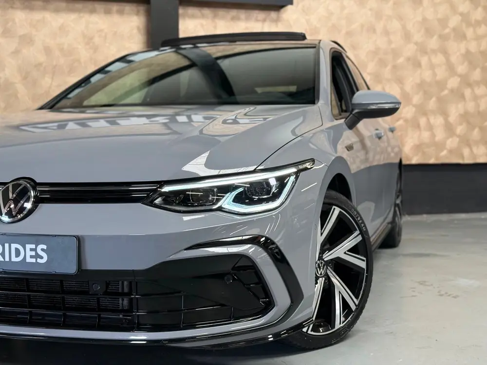 Volkswagen Golf 1.5 eTSI R-Line Edition | Pano | Keyless | C uit 2021, foto 2