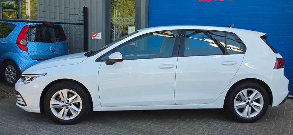 Volkswagen Golf 1.0 eTSI ACC Carplay Sfeer Clima Trekhaak uit 2020, foto 2
