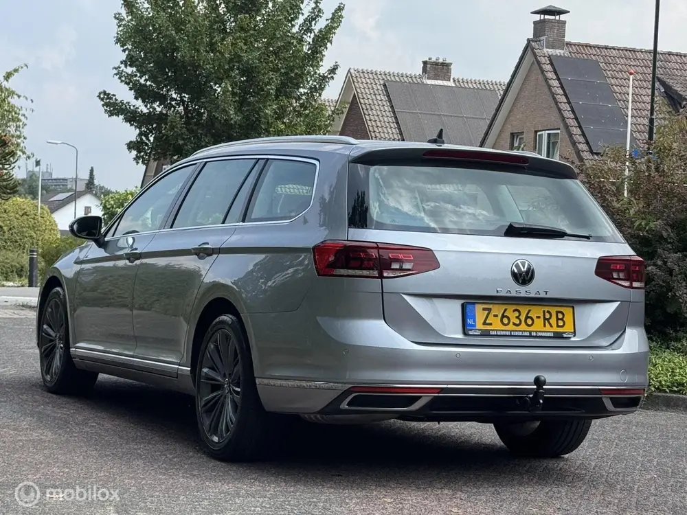 Volkswagen Passat Variant 1.5 TSI R-Line Business +/HUD/OHDO uit 2020, foto 17