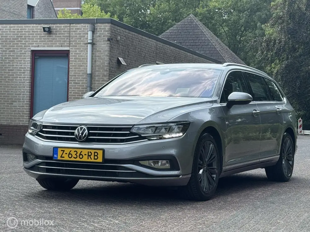 Volkswagen Passat Variant 1.5 TSI R-Line Business +/HUD/OHDO uit 2020, foto 5