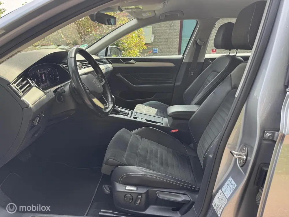 Volkswagen Passat Variant 1.5 TSI R-Line Business +/HUD/OHDO uit 2020, foto 7
