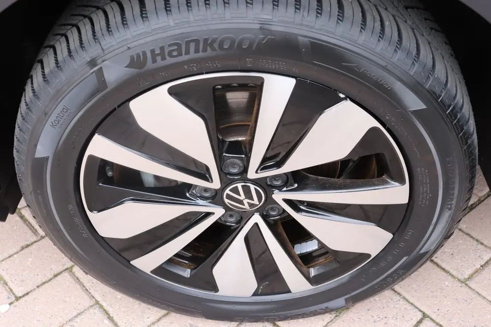 Volkswagen T-Roc 1.5 TSI Move Automaat. All-season banden, F uit 2023, foto 11