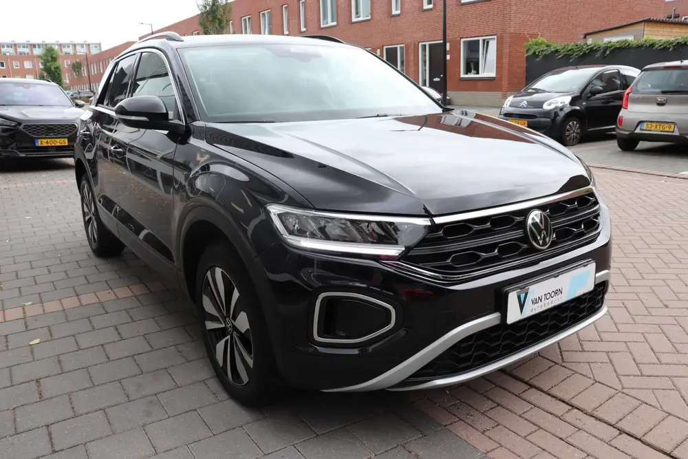 Volkswagen T-Roc 1.5 TSI Move Automaat. All-season banden, F uit 2023, foto 5