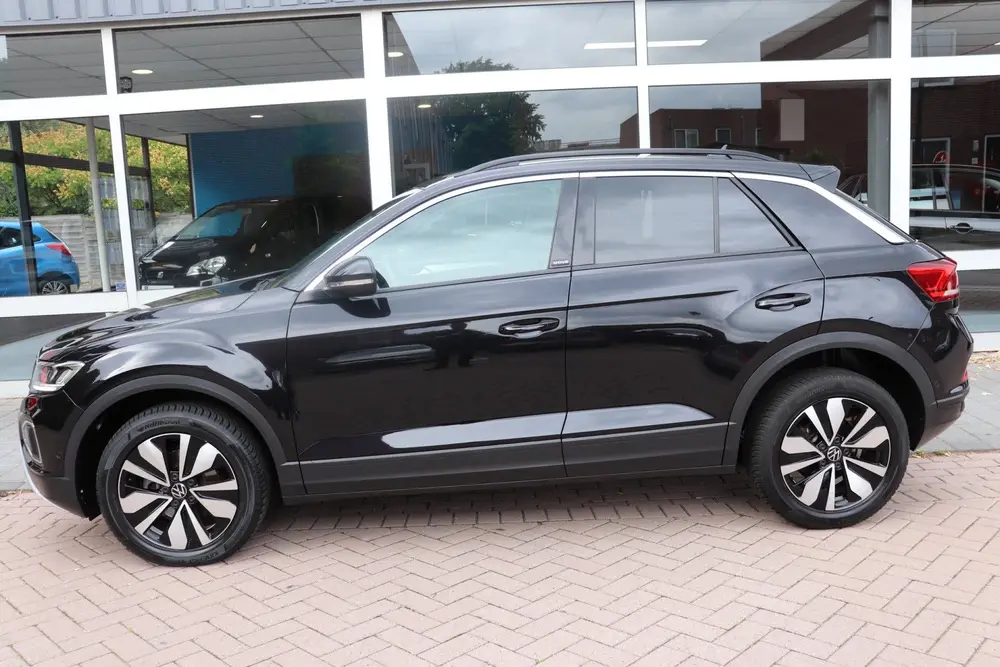 Volkswagen T-Roc 1.5 TSI Move Automaat. All-season banden, F uit 2023, foto 9