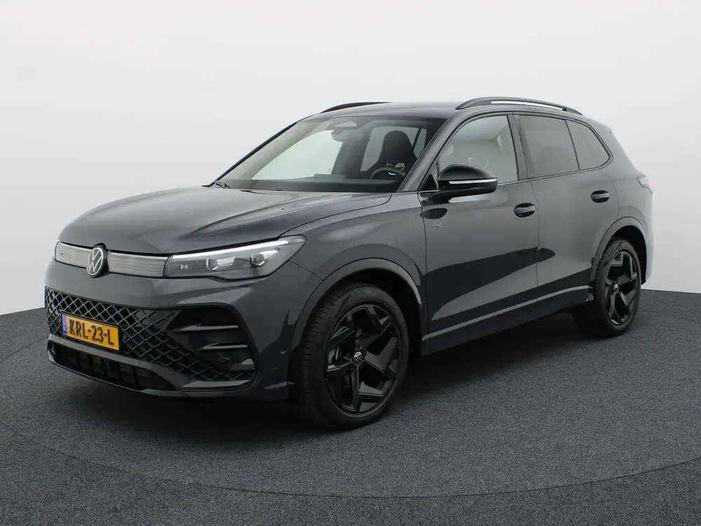 Volkswagen Tiguan 1.5 eTSI R-Line Edition | Head Up | Side A uit 2024, foto 3