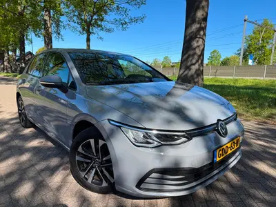 Volkswagen GOLF 1.5 eTSI Business 2021 DSG uit 2021